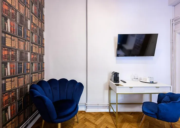 Wislna Main Square Aparthotel 3*